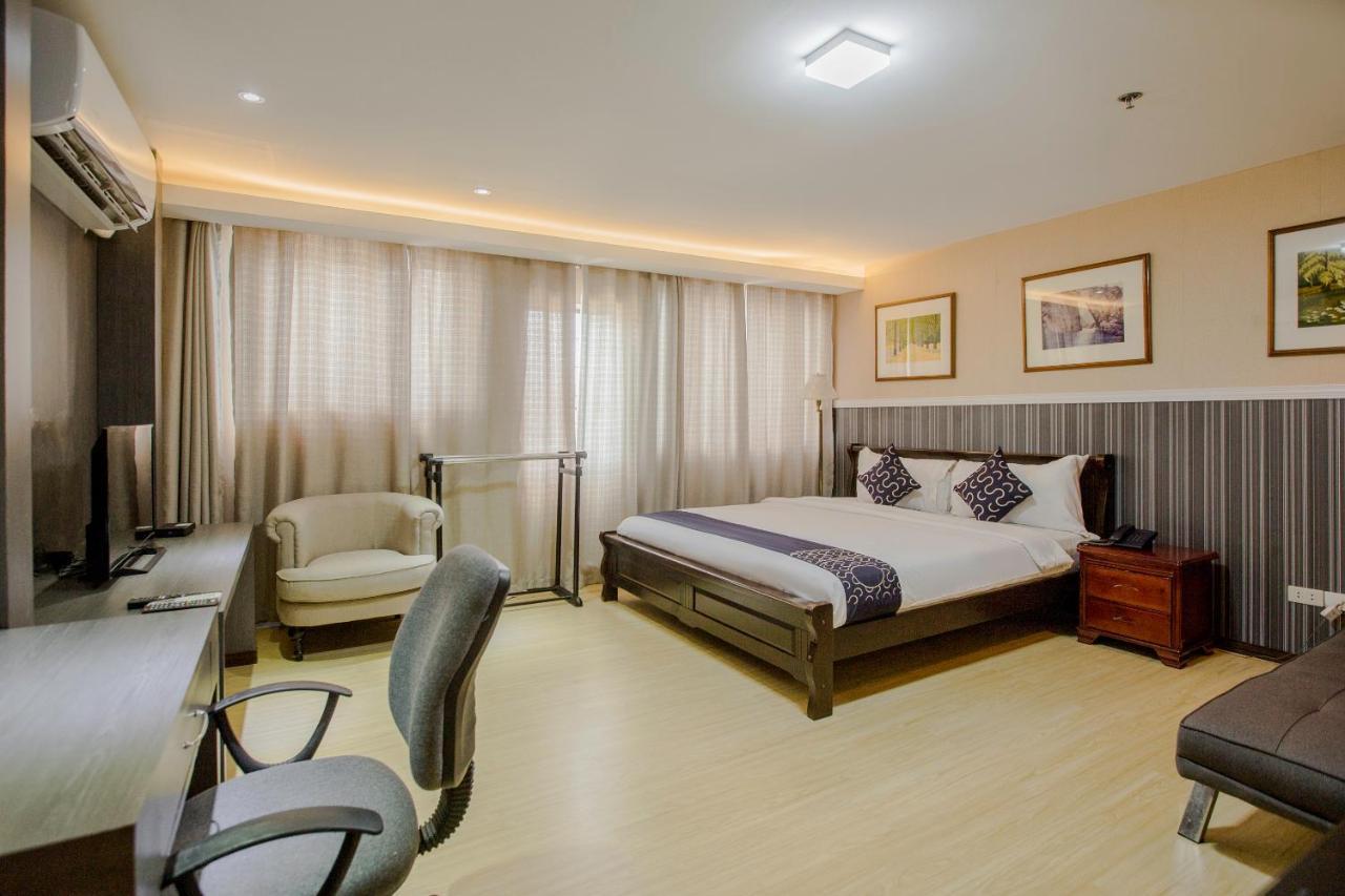 Newgrange Condotel Quezon City Extérieur photo