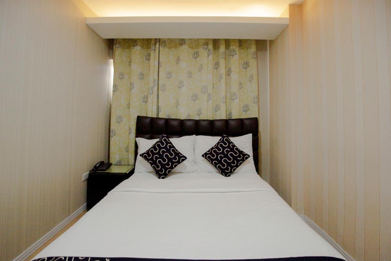 Newgrange Condotel Quezon City Extérieur photo
