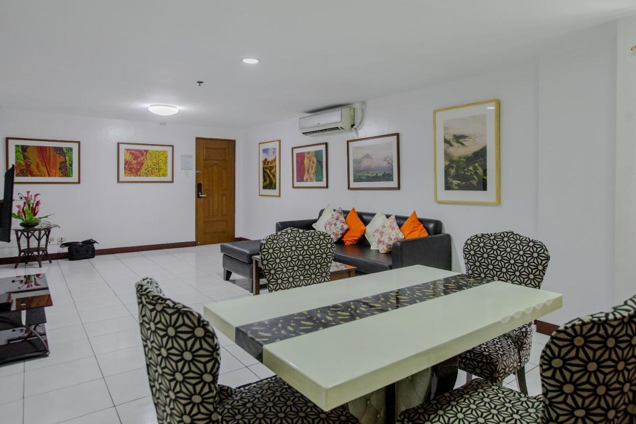 Newgrange Condotel Quezon City Extérieur photo