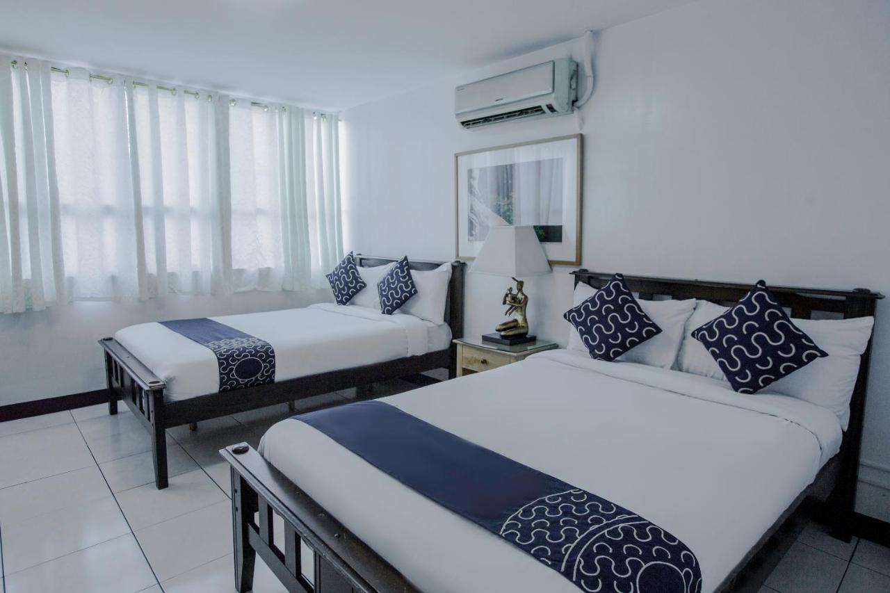 Newgrange Condotel Quezon City Extérieur photo