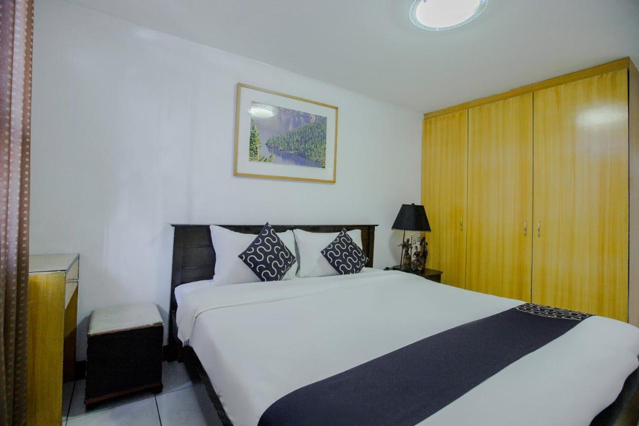 Newgrange Condotel Quezon City Extérieur photo