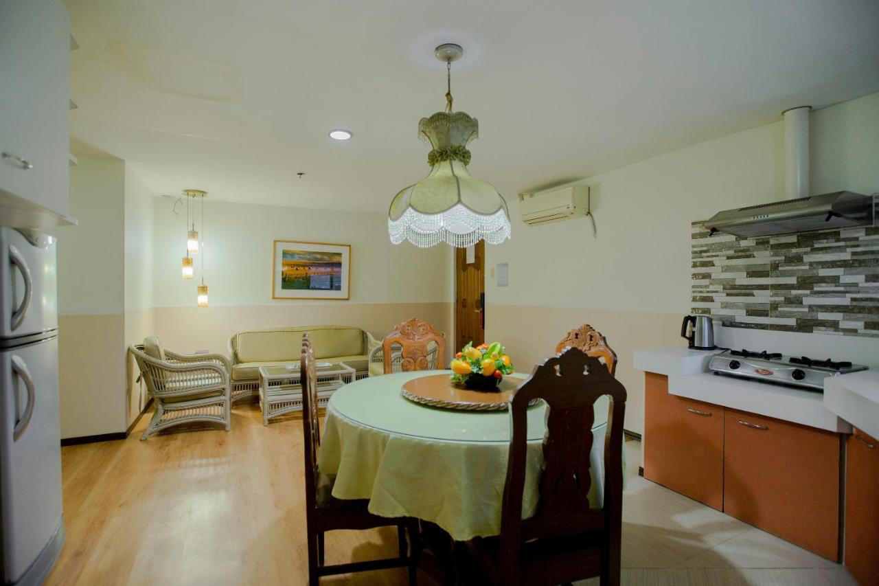 Newgrange Condotel Quezon City Extérieur photo